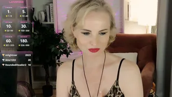sandra_kind on live cam 21 October 2025
