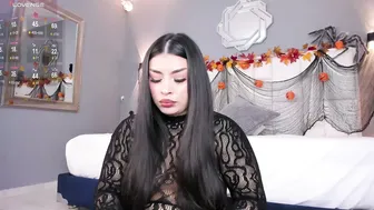 samanthaa_22_ 10-21-2025