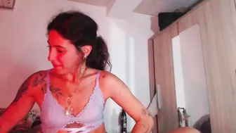 Kristenwylde webcam 22-Oct-25