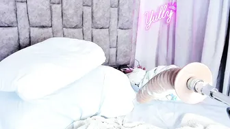 queen_yully recorded nude video 276100