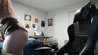gingervial young on webcam