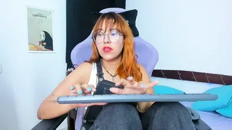 gigimooon latina - 22-Oct-25