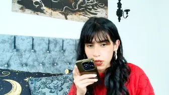 Bella_poisonous (10-22-2025)