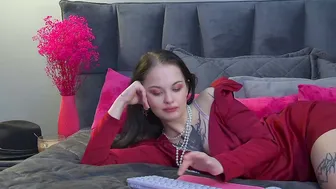 mollymillsen recorded nude video 276819