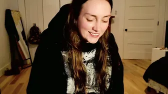 clover_tully anal - 22 October 2025