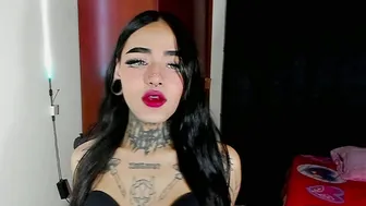 lia_volkov 10/22/2025