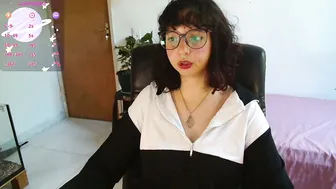 Myamillor amateur webcam video - (10-22-2025)