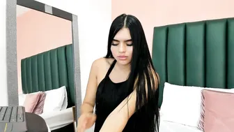 Martina_divine_ webcam video 22-Oct-25