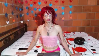 lorenacapelli latina - 22-Oct-25