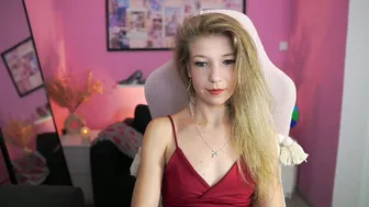 Missicute18 naked on cam porn cam chat
