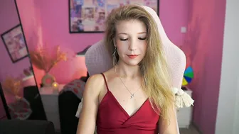 Missicute18 naked on cam porn cam chat