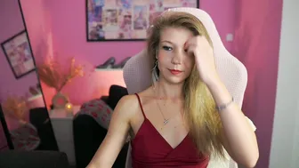 Missicute18 naked on cam porn cam chat