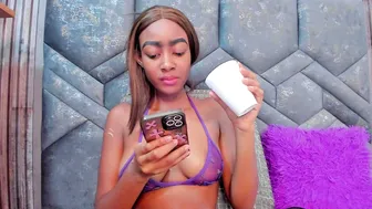 dalilaqueenthe1 (10/22/2025) bigtits