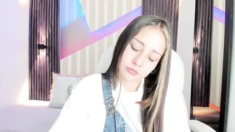 emily_layton smalltits cam porn video