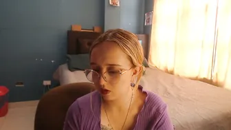liaroberts1 recorded nude video 277986