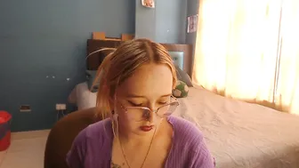 Liaroberts1 cam sex chat 10/22/2025