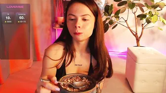 Chloeesummerss naked 22 October 2025