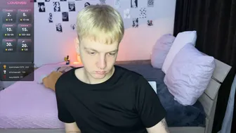 Olivertasty on live cam 22 October 2025