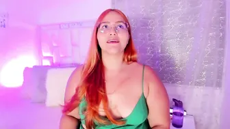 leahbarker recorded nude video 279389