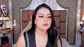 Soffiqueen (10-23-2025) live webcam show