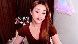Sexy_kitty699 (10/23/2025)