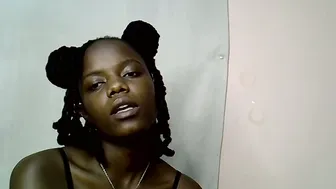 Blue_savagee chat porn (10/23/2025)