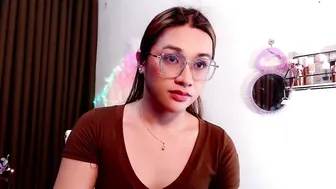 sexy_kitty699 wifematerial - 23-Oct-2025