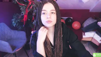 Hypequeen_ 23-Oct-25