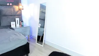 valentino_moon cam xxx porn
