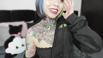 Nikkiramone deepthroat naked