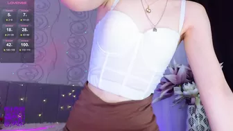leonawills chat porn video 04-May-25