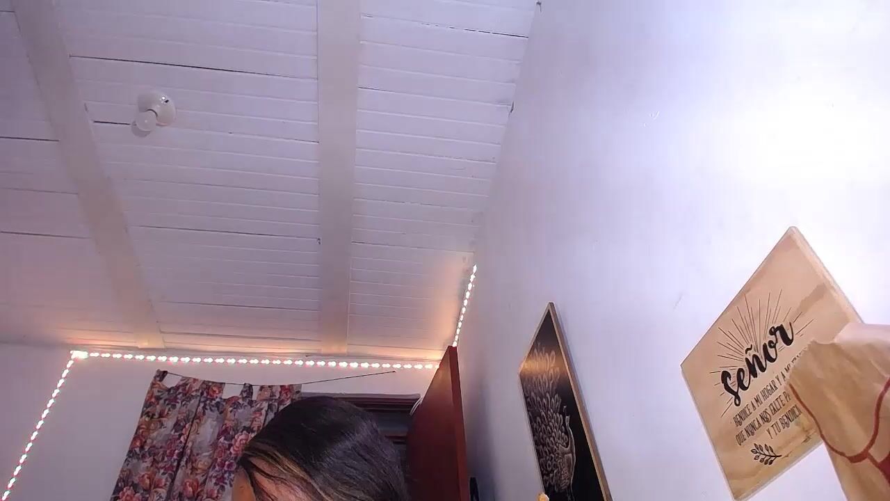 Eysela squirt nude chat