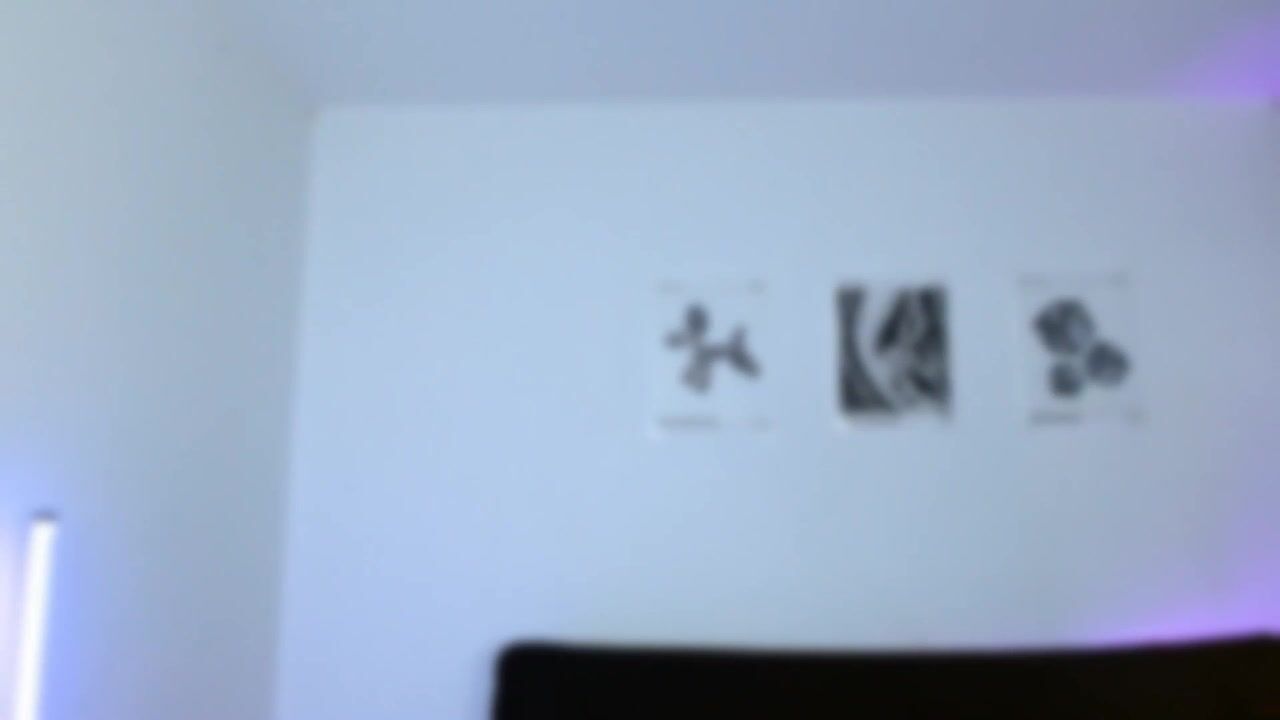 anakiss1 webcam - (05-05-2025)