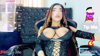 Hot_destinyk bigtits show