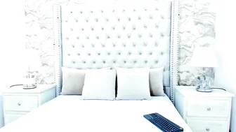 buda_and_cataleya_ webcam chat 23-Oct-2025