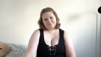briannakiss21 posing on cam 10/23/2025