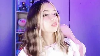 Emilykarterr fuckmachine chat porn video