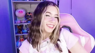 Emilykarterr fuckmachine chat porn video