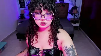 _lilly_miller latina nude cam