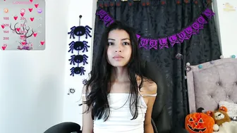 ellajonz webcam chat 24 October 2025