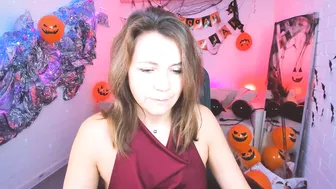 Nicolehits posing on cam cam chat