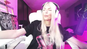 Tinykylie bigboobs - (10-24-2025)