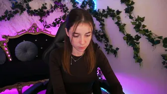 Babe_dollie daddysgirl - (10/24/2025)