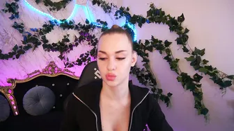 Sweetangellic porn cam chat 10-24-2025