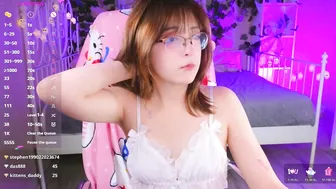 soffitoffi posing on webcam 10-24-2025
