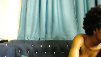 Royal_ivy sex porn cam (10/24/2025)