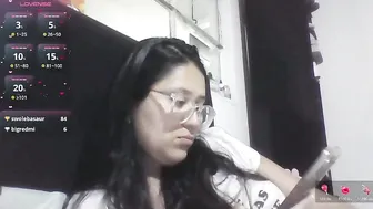 Sweetyypeach (10/25/2025)