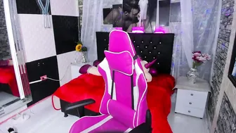 Nataliatompsonx1 (10-25-2025)