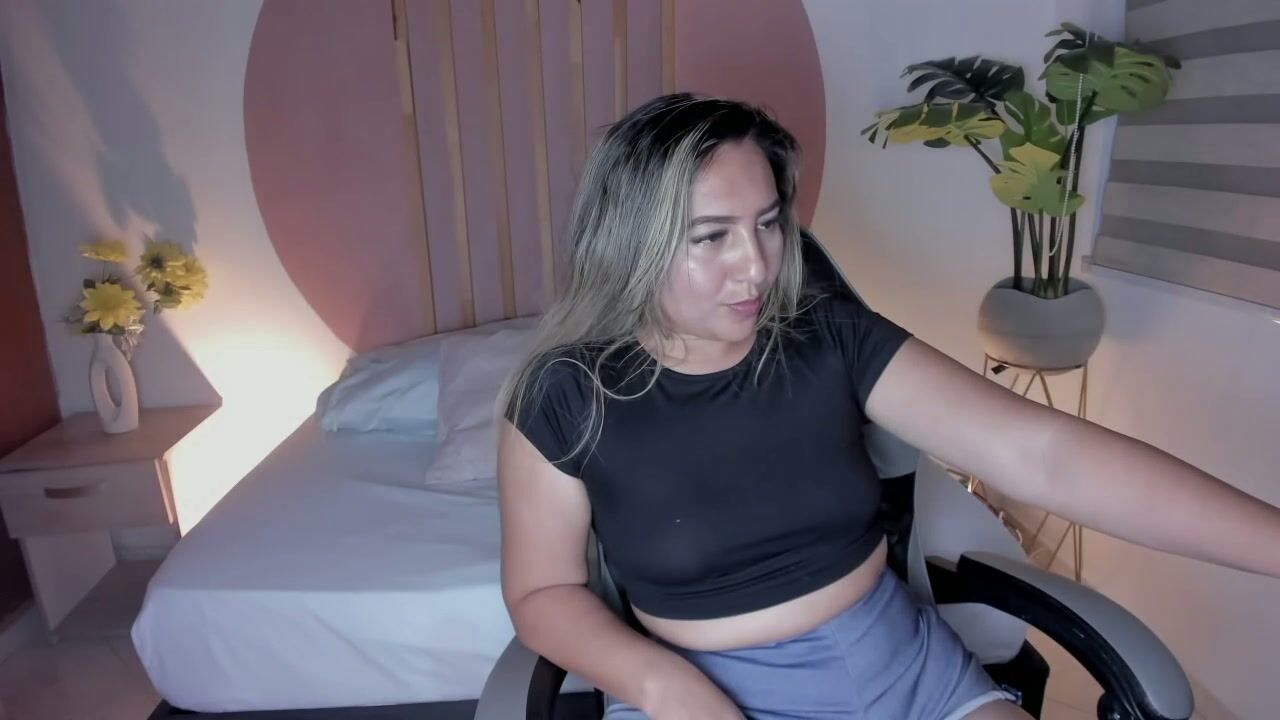 kiara_mirren sex video 25 October 2025