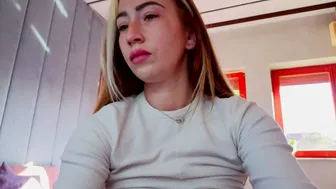 Reina_cummings porn video chat 25-Oct-25